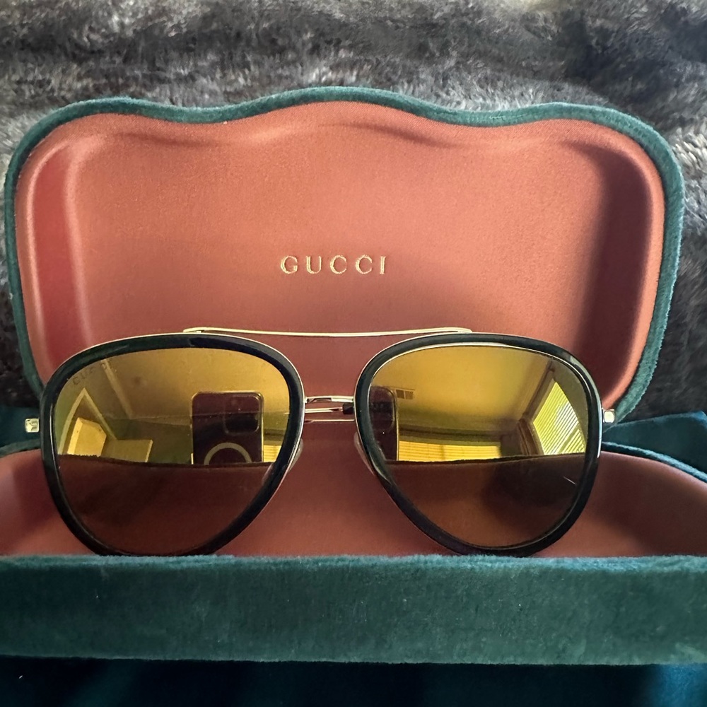 Gucci Aviator Sunglasses